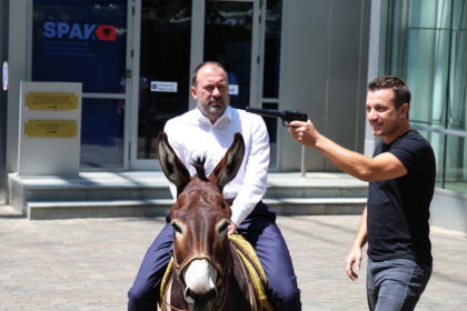 arbjan mazniku erion veliaj